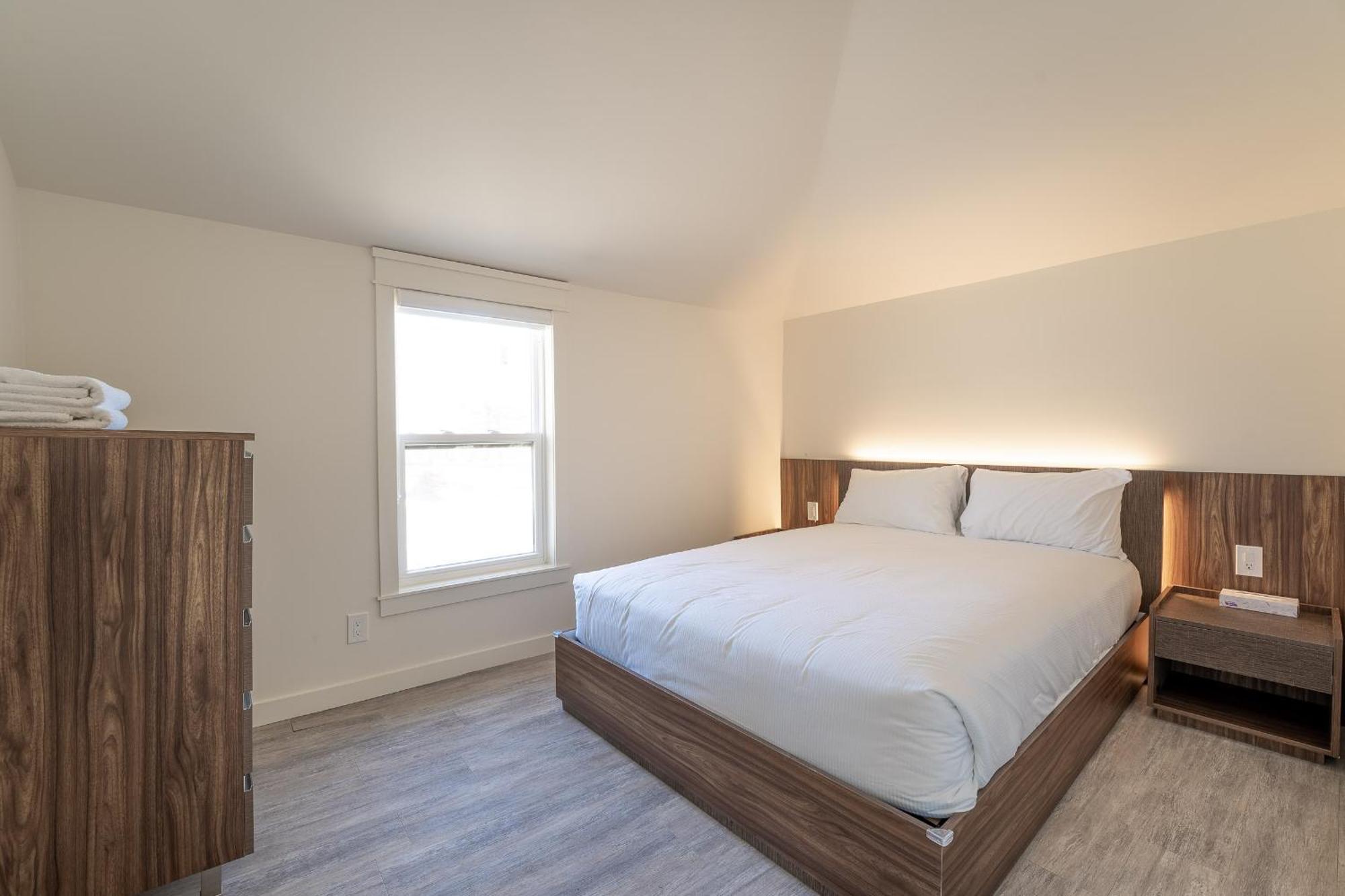 The Long Beach Resort - Beachfront Cottages & Townhouse Suites Wainfleet Exterior photo
