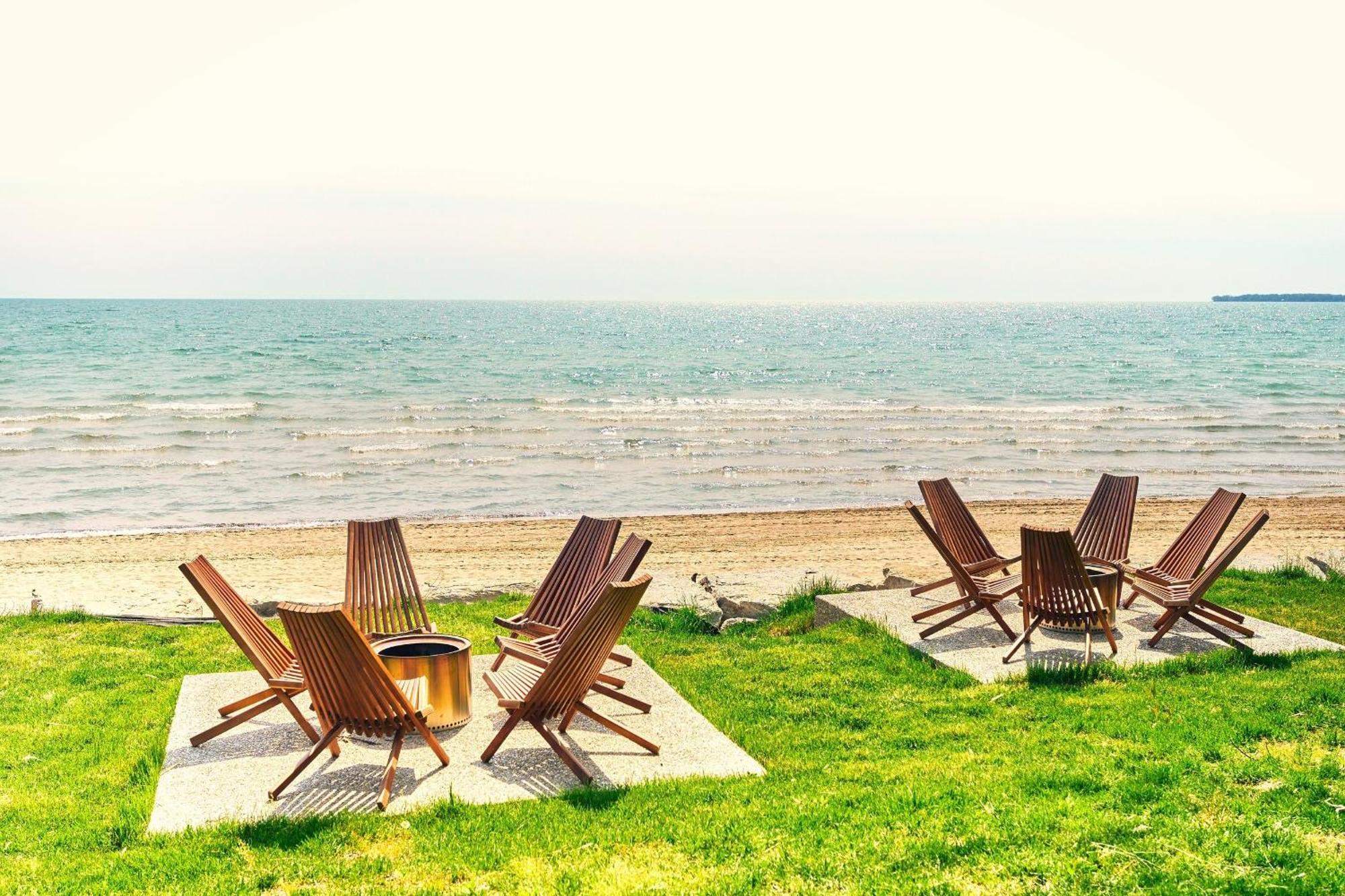 The Long Beach Resort - Beachfront Cottages & Townhouse Suites Wainfleet Exterior photo