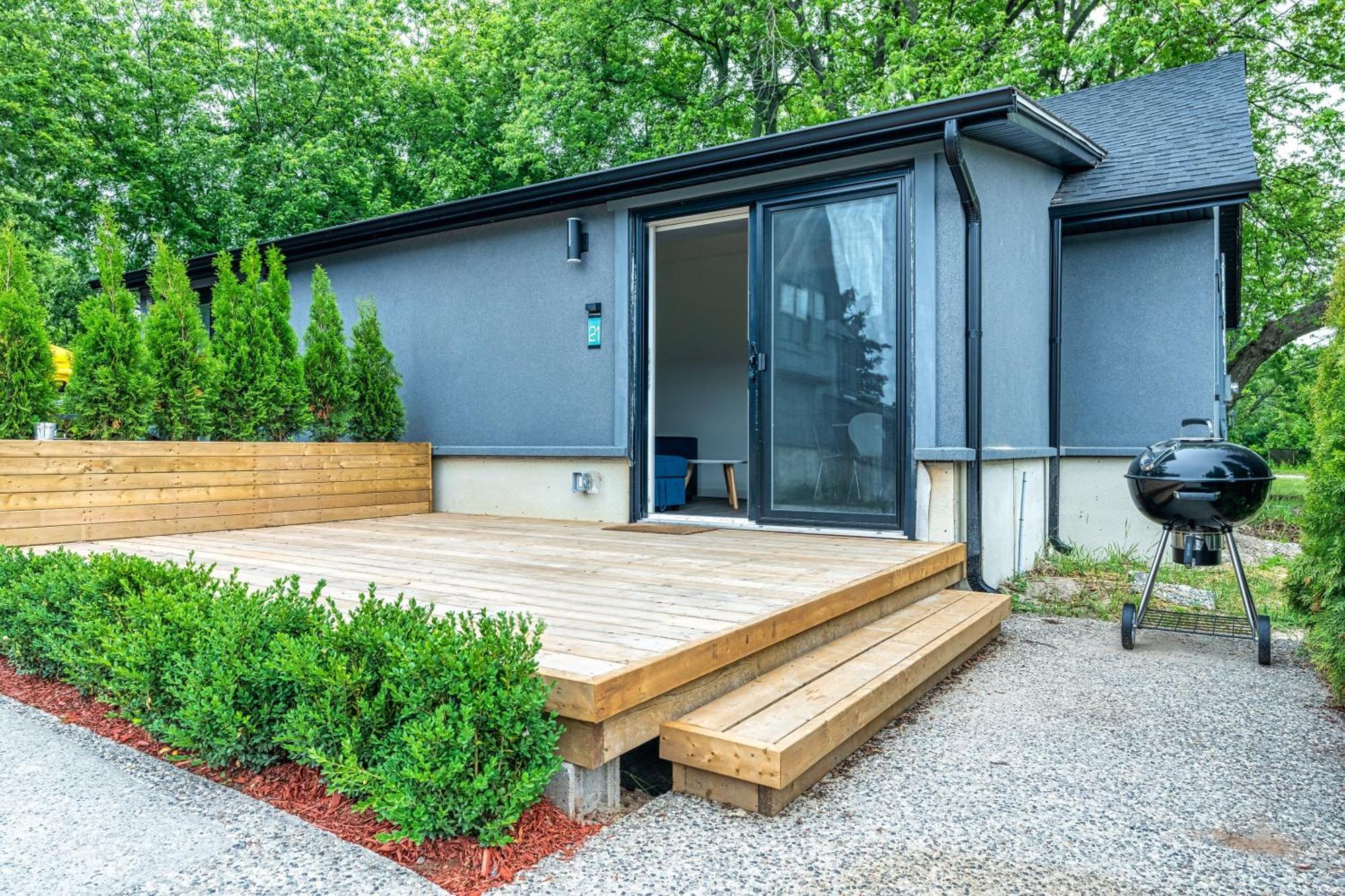 The Long Beach Resort - Beachfront Cottages & Townhouse Suites Wainfleet Exterior photo