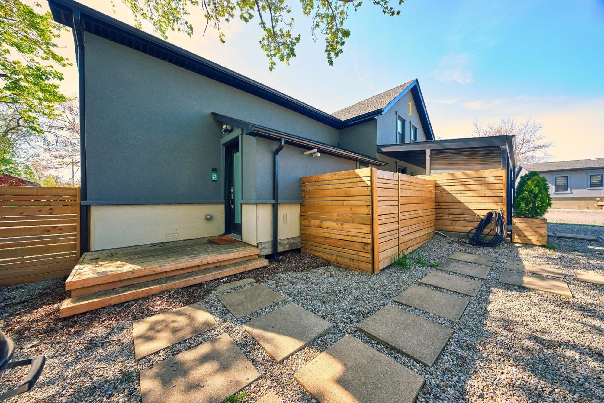 The Long Beach Resort - Beachfront Cottages & Townhouse Suites Wainfleet Exterior photo