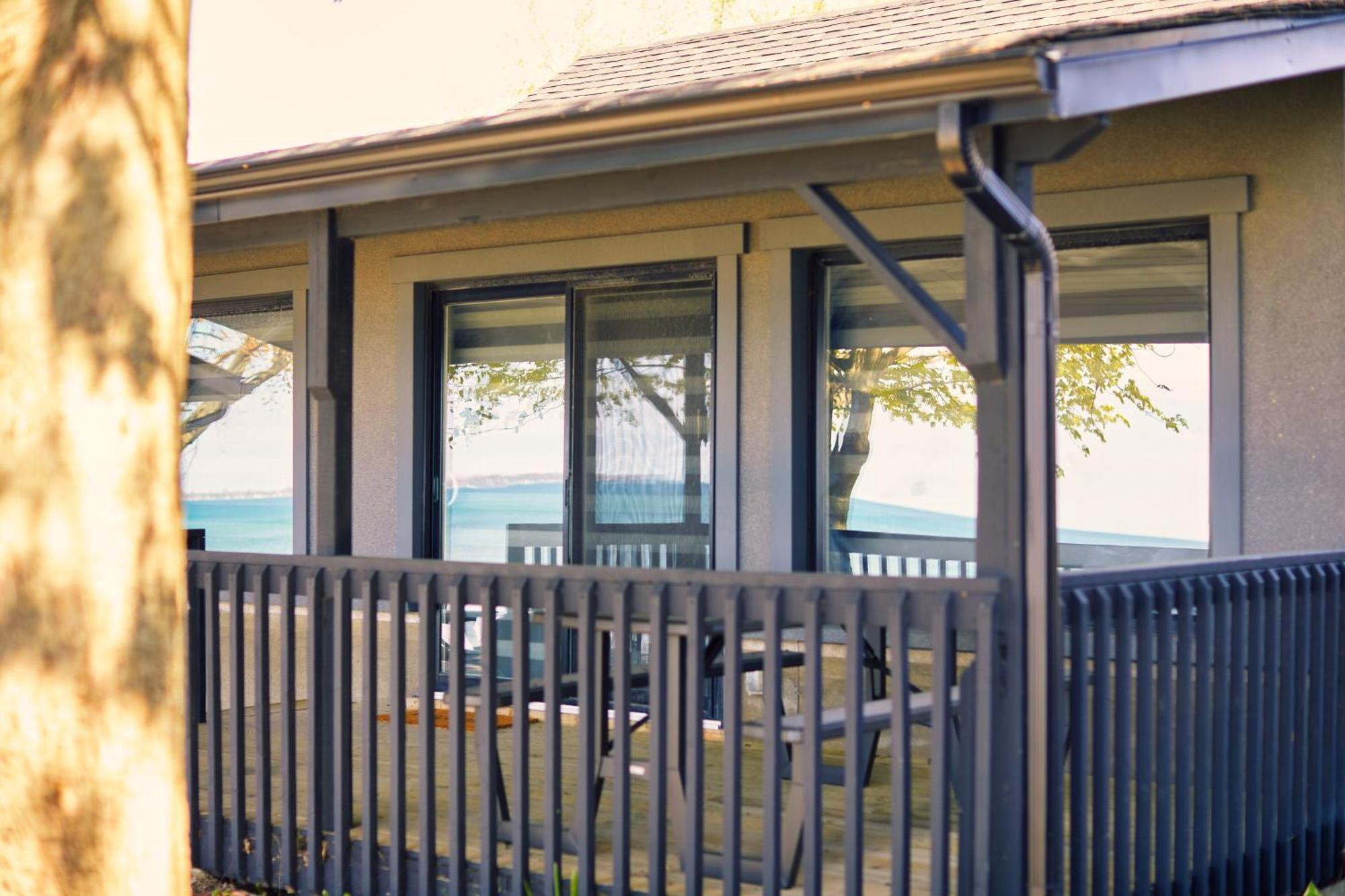 The Long Beach Resort - Beachfront Cottages & Townhouse Suites Wainfleet Exterior photo
