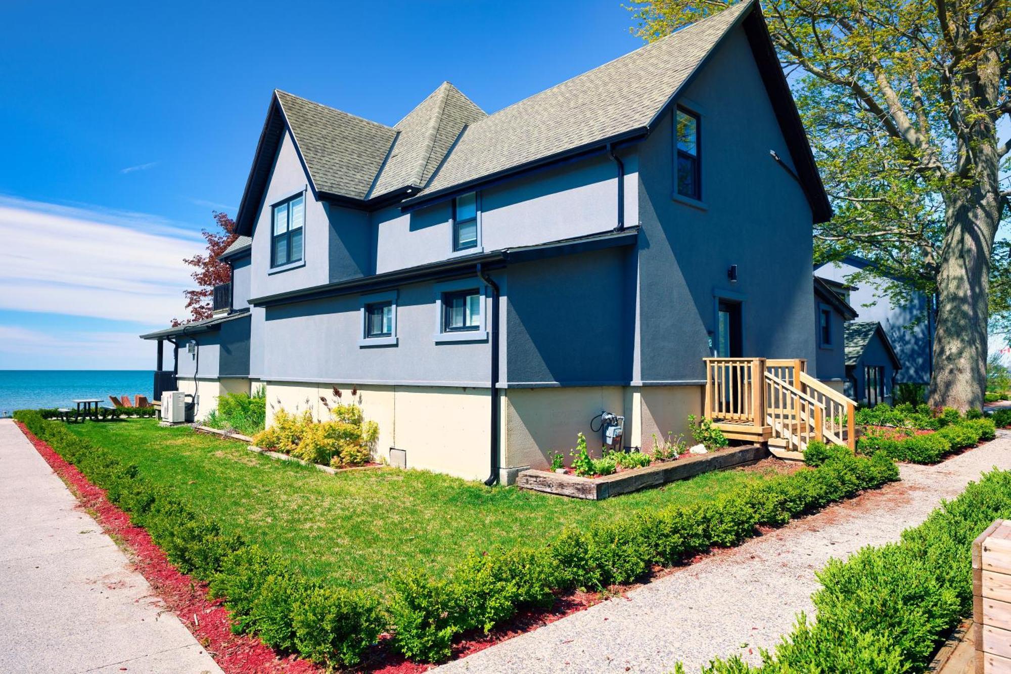 The Long Beach Resort - Beachfront Cottages & Townhouse Suites Wainfleet Exterior photo