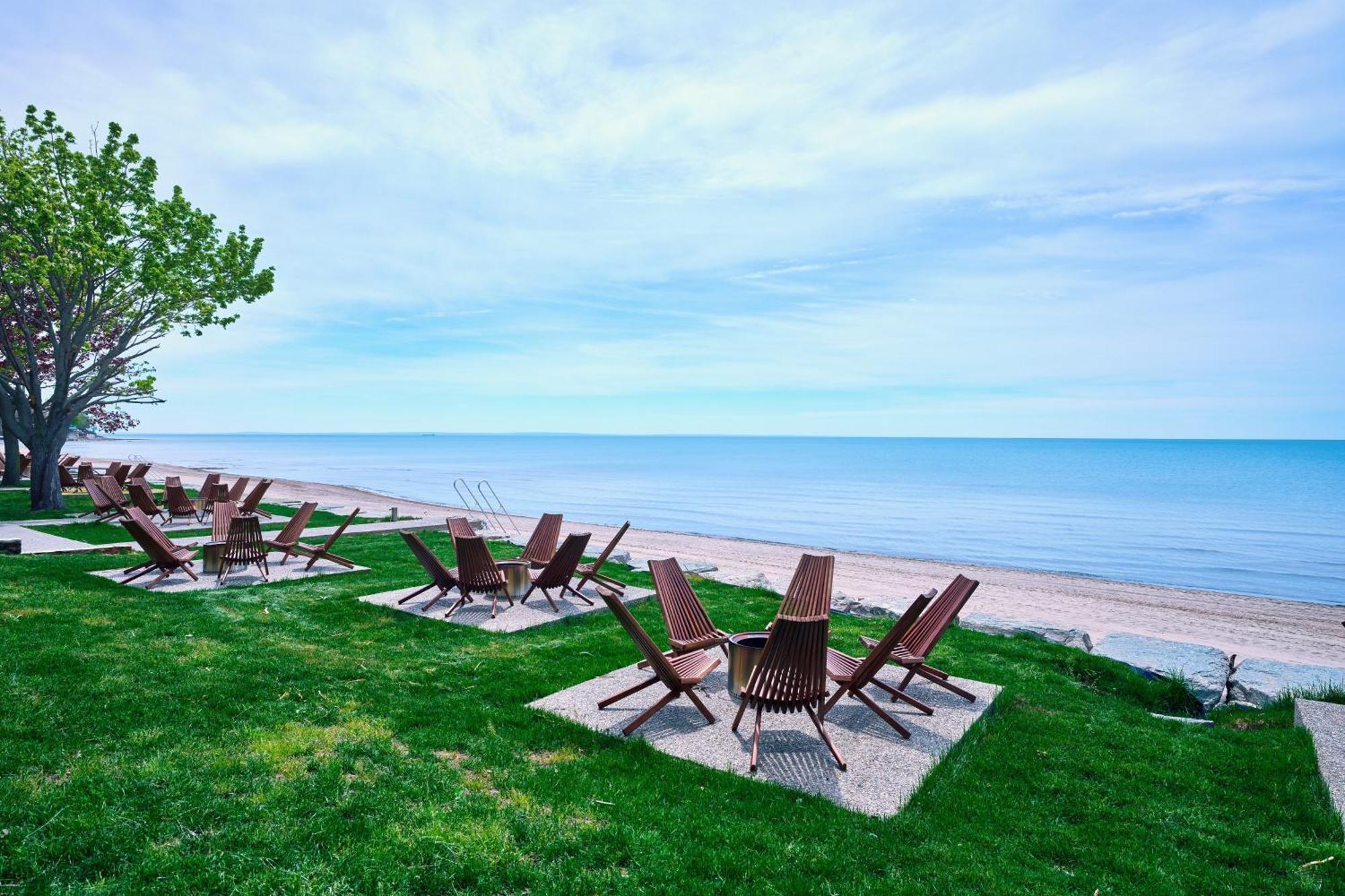 The Long Beach Resort - Beachfront Cottages & Townhouse Suites Wainfleet Exterior photo