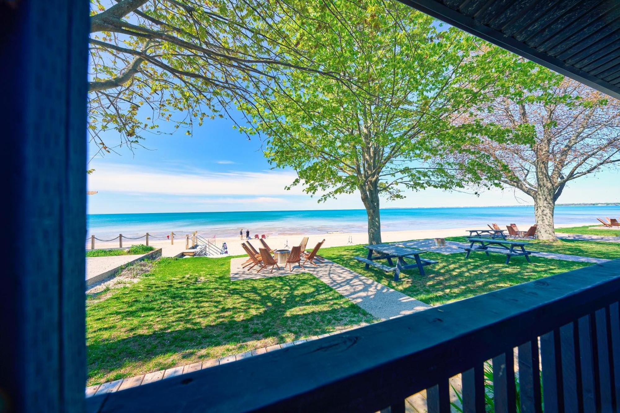 The Long Beach Resort - Beachfront Cottages & Townhouse Suites Wainfleet Exterior photo